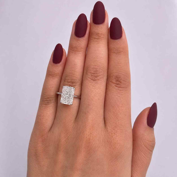 4 prong radiant cut lab grown diamond engagement ring in 14K gold