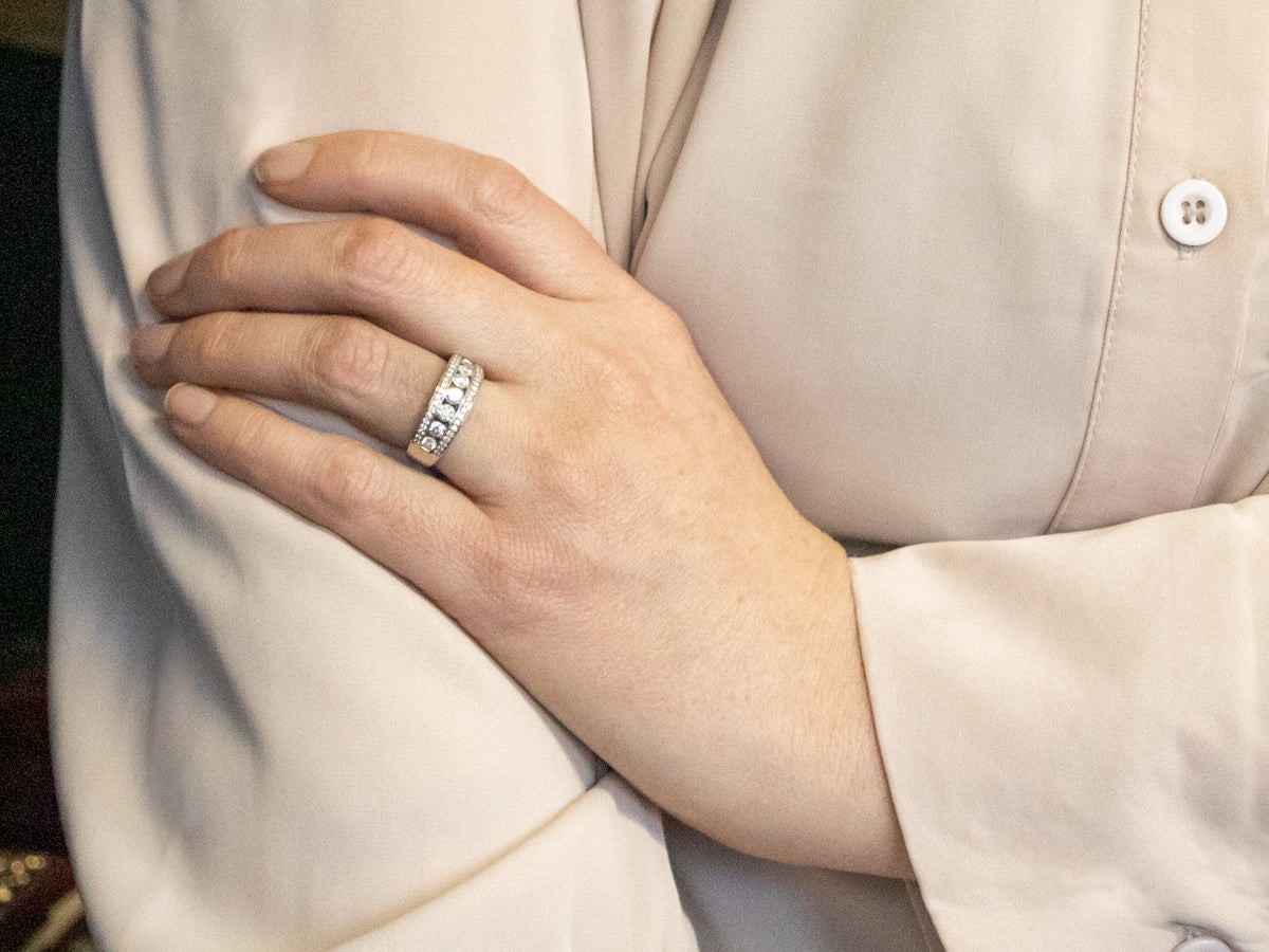 7 Stone Ring Birthday Gifts Ideas Stackable Band 10k 14k 18k