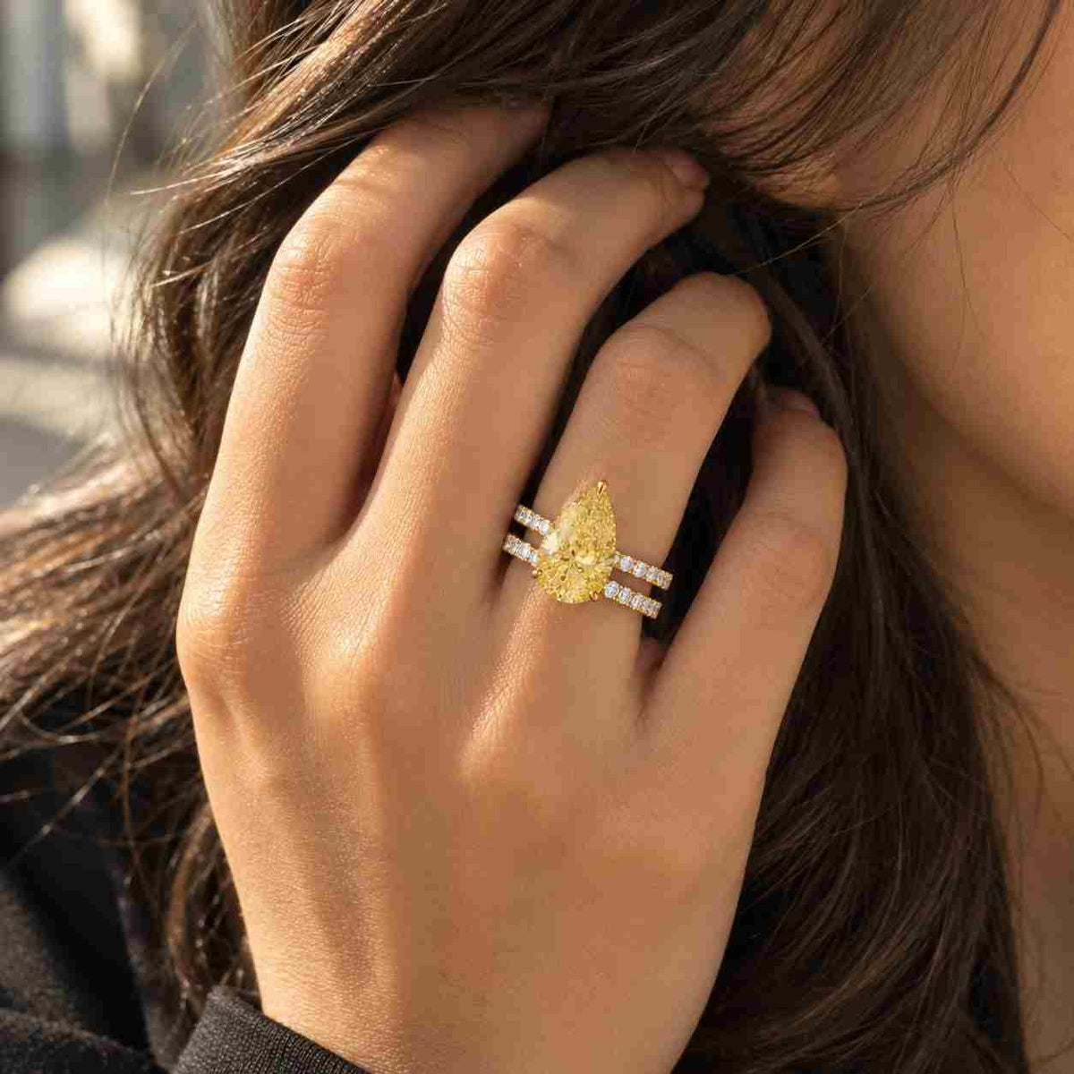 antique 1.5 ct oval cut lab grown diamond trilogy,14k solid yellow gold,kite cut sides,engagement ring,1.8 mm straight band,anniversary gift
