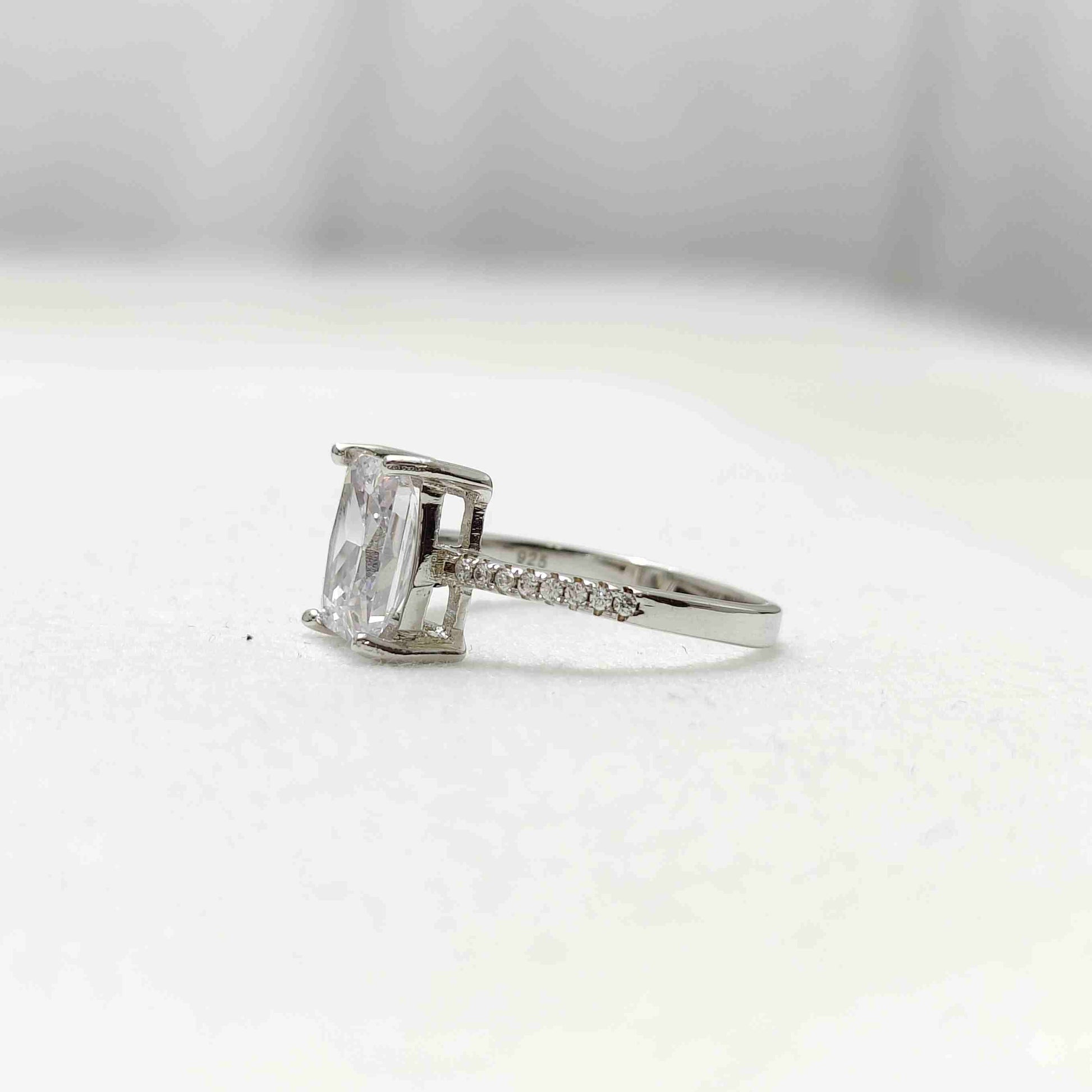 Antique Cut Diamond Ring