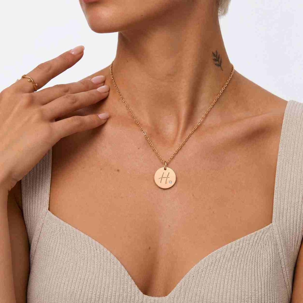 baguette & round cut lab grown diamond circle pendant necklace 14k gold minimalist disc pendant necklace modern anniversary gift for her
