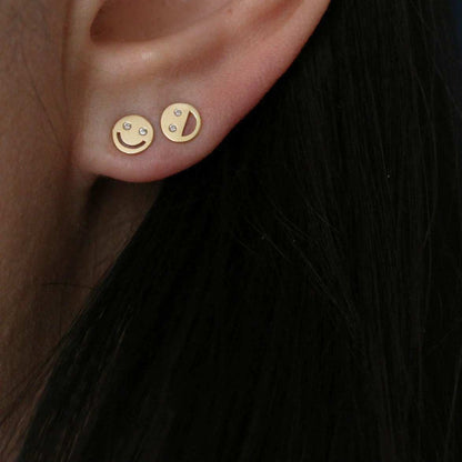 Smiley face Stud Earring