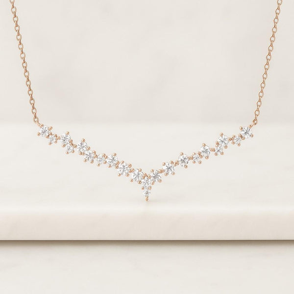 Brilliant Round Cut Simulated Diamond Center Stone