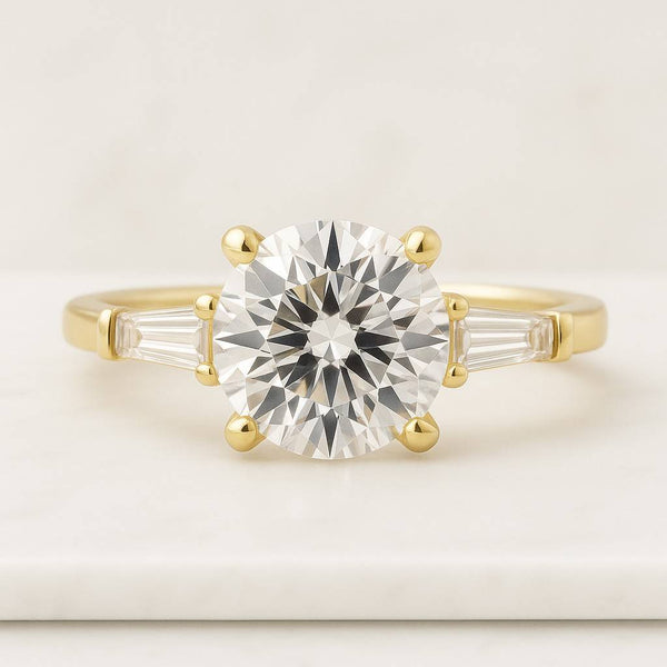 Diamond Engagement Ring Round Cut Ring Ring for Anniversary Gift Round Trilogy Ring Birthday Gift for Her Custom Rings