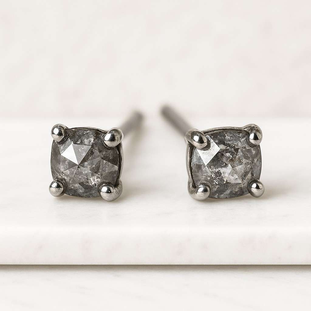 Diamond studs, minimalist earrings, gold studs, silver earrings, sterling silver, tiny studs, simple earrings, studs earrings, women earring