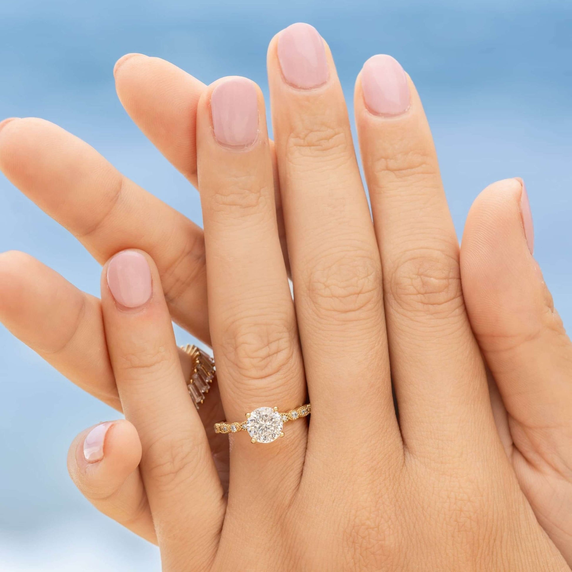 EF Round Cut Prong Set Half Eternity Diamond Ring