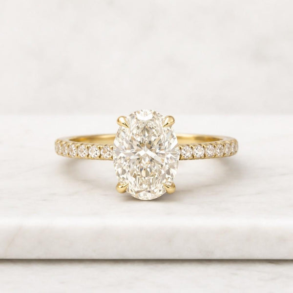 Elegant Marquise Diamond Ring in Yellow Gold