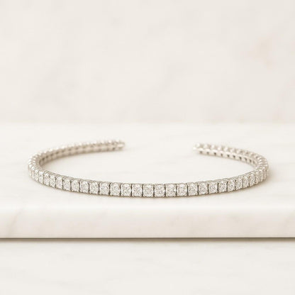 Elegant Round Cut Bezel Set Diamond Tennis Bracelet
