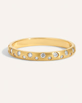 Flush_Set_Eternity_Band