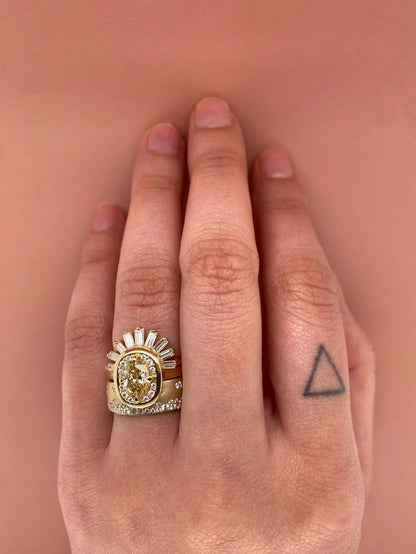 Round Cut Moissanite Diamond Cigar Band