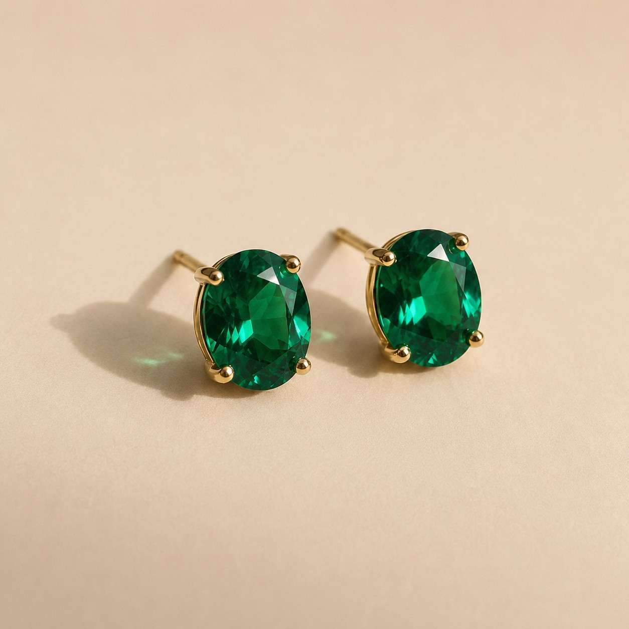 genuine natural emerald oval solitaire 6 x 8 mm silver stud earrings
