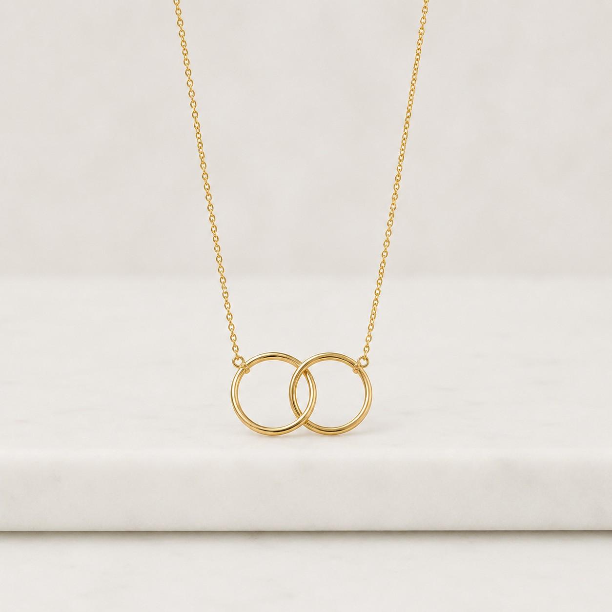 Gold Link Necklace, Family Necklace, Interlocking Circle Pendant, Dainty Minimalist Chain, Waterproof