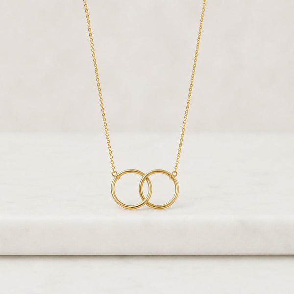 Gold Link Necklace, Family Necklace, Interlocking Circle Pendant, Dainty Minimalist Chain, Waterproof