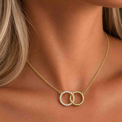 Interlocking Diamond Circle Necklace