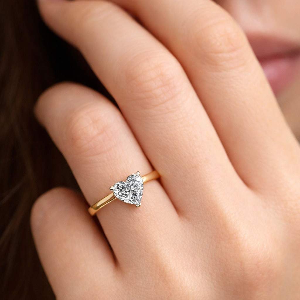 Its refined look makes it suitable as an engagement ring, promise ring, anniversary gift, or meaningful jewelry piece for special occasions.