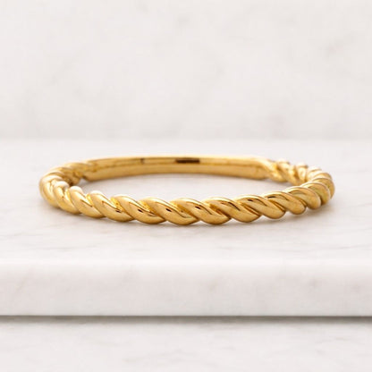 Lab Diamond Twist Wedding Band Solid 14k Gold Mobius Ring Women, Modern Anniversary Band, Minimalist Stackable Ring, Twisted Ring Diamond
