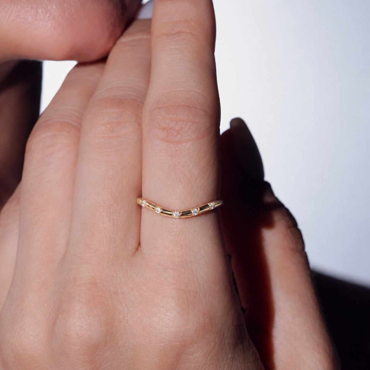 Round Lab Grown Diamond Curved Ring Sustainable Wedding Band for Women Lab Create Diamond Band Ring Anniversary Gift for Wife
