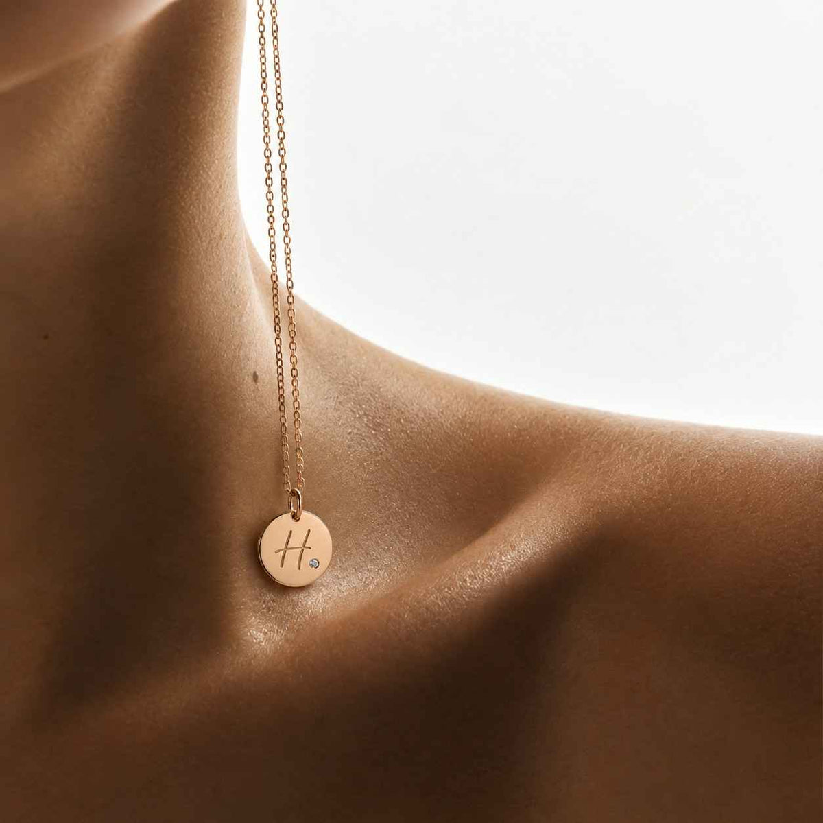 lab grown diamond disc pendant necklace, emerald and round lab diamond pendant, pavé diamond disc charm pendant, 14k gold
