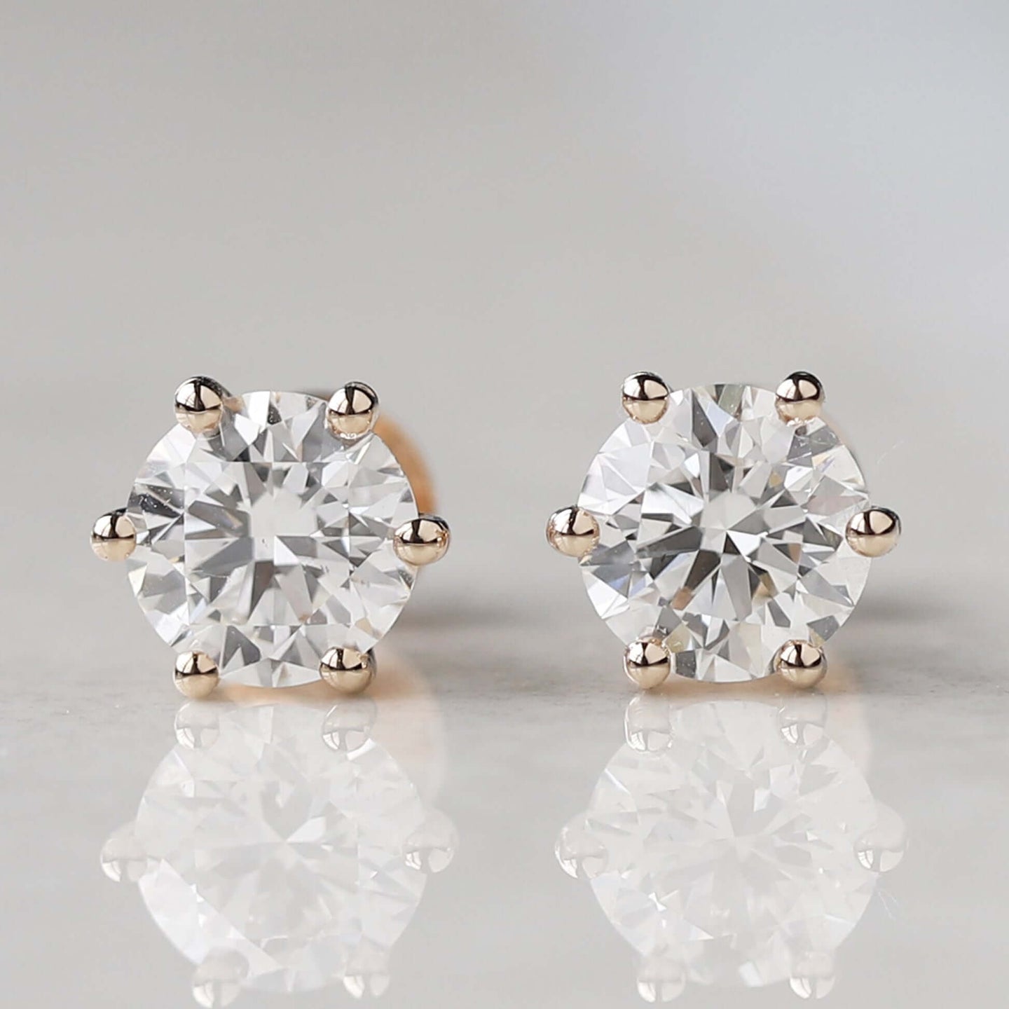 Lab Grown Diamond Stud Earrings For Her