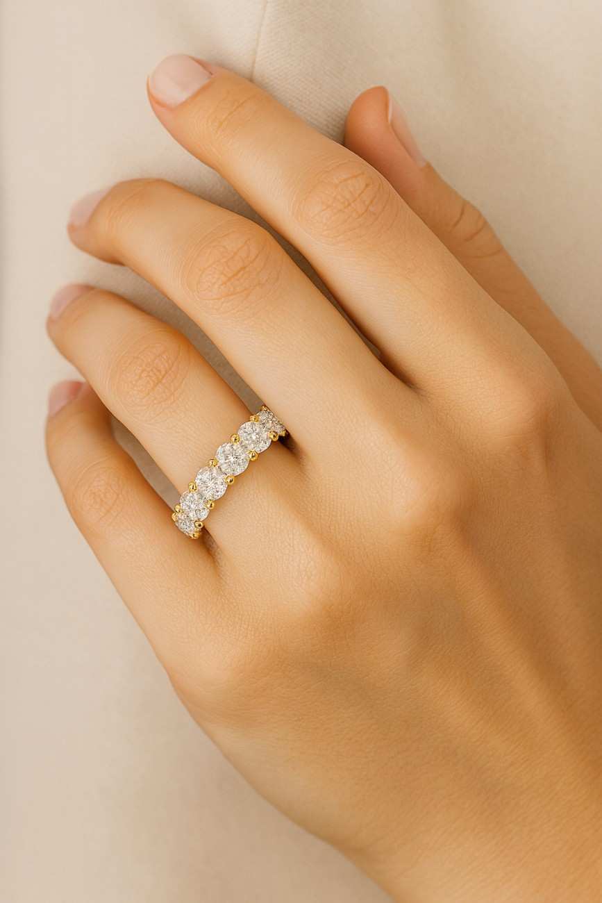 lab grown diamond wedding band oval & round five stone ring