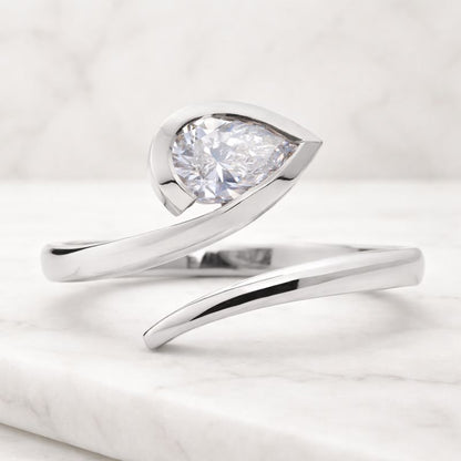 Lab Grown Pear Shape Dimond Ring
