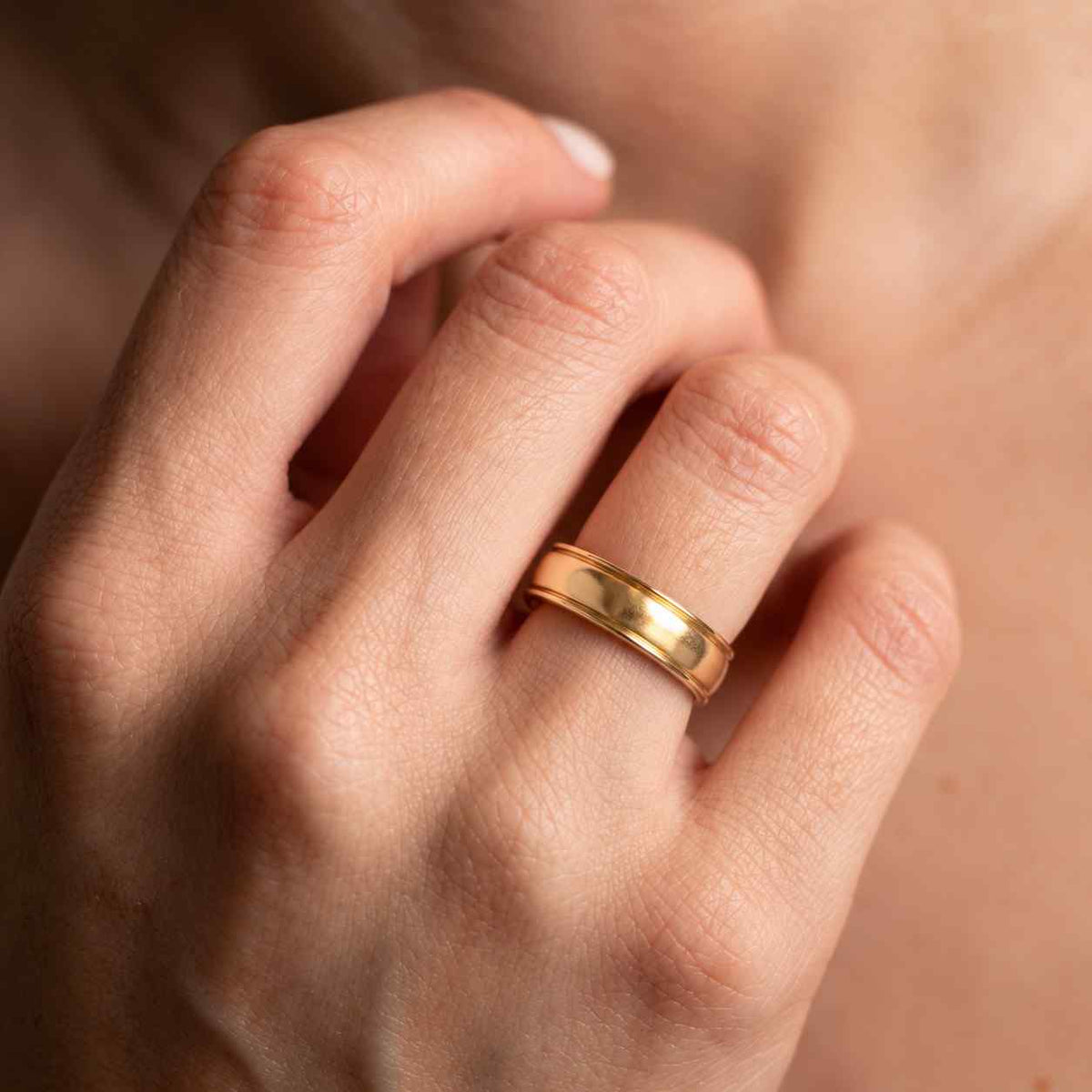 leaf engraved wedding band, 14k yellow gold antique vine pattern ring, minimalist stackable band, carved anniversary gift for women
