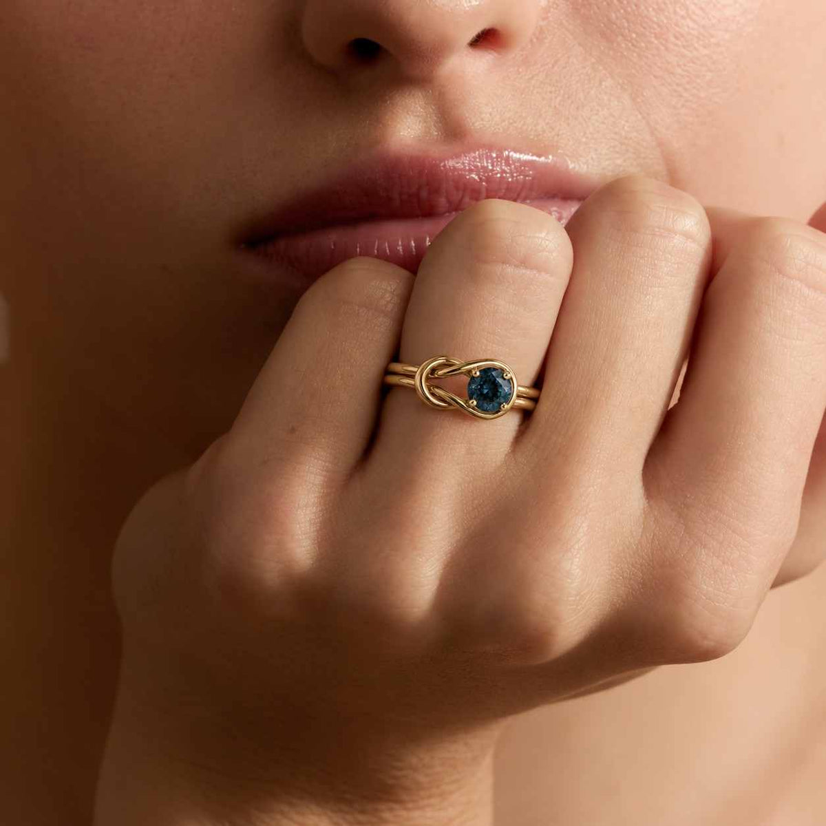 round london blue topaz ring, 925 silver leaf solitaire engagement ring
