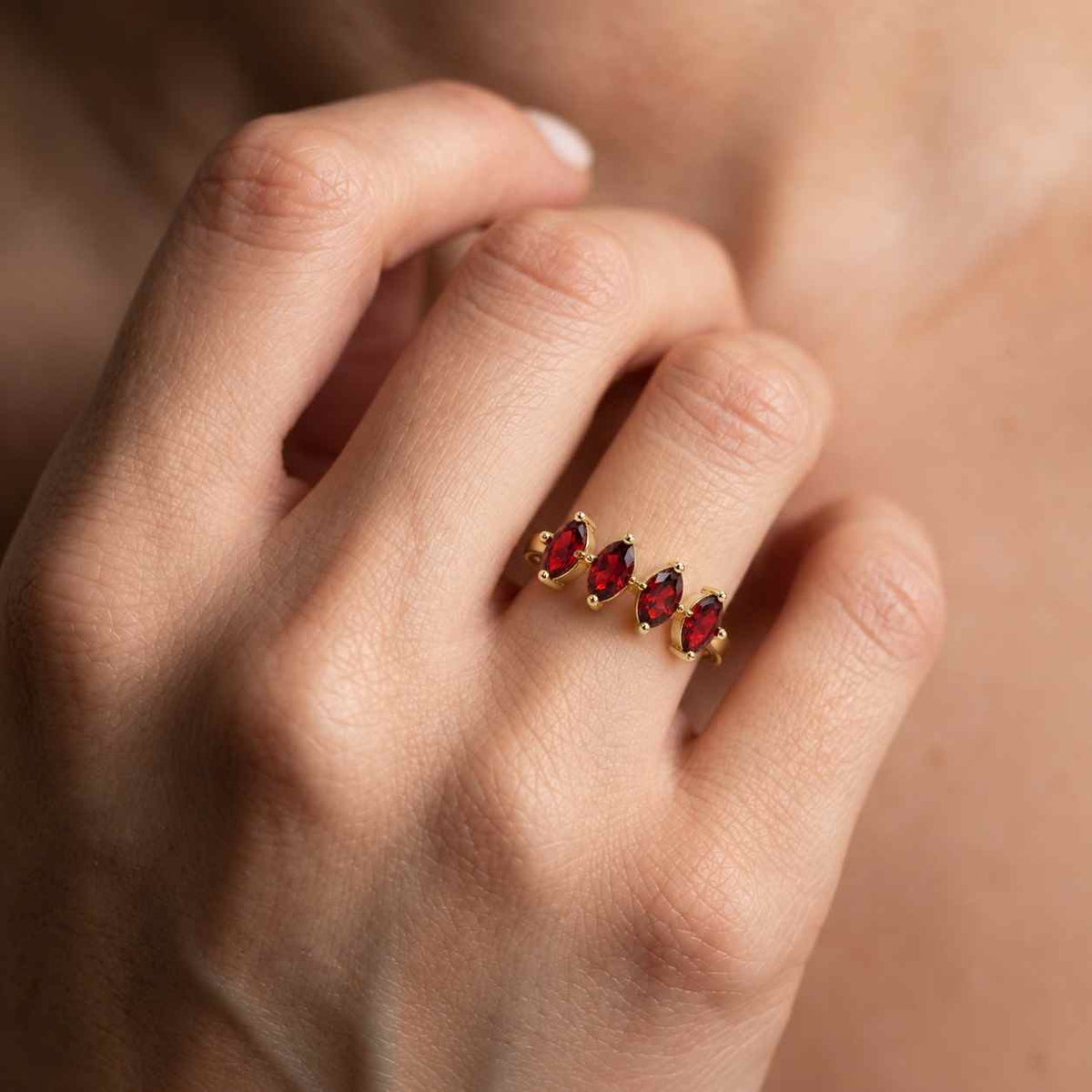 Marquise Garnet Wedding band,14K Rose Gold Moissanite Promise Ring,Unique Leaf ring,January Birthstone Statement ring,Anniversary Gift Women
