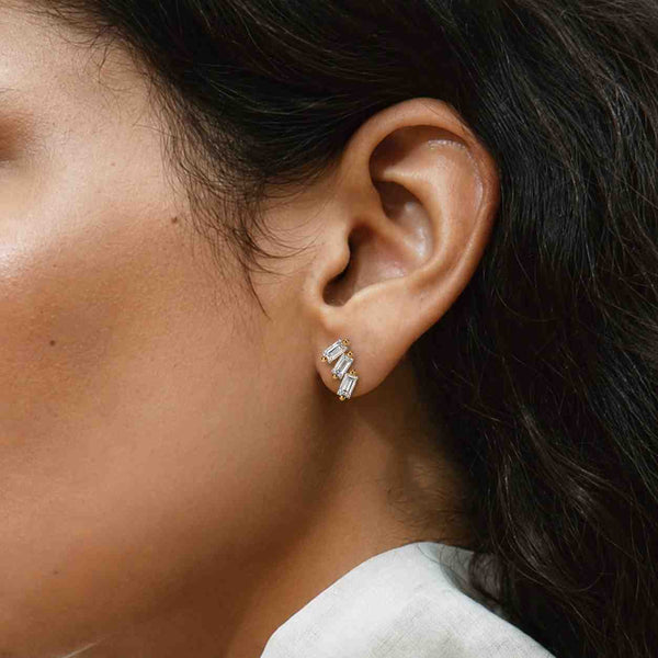 Mini Baguette Screw Back Stud Earring, Dainty Baguette Lab Grown Diamond Earring, 14K Solid Gold Diamond Stud Piercing, Single Stud or Pair
