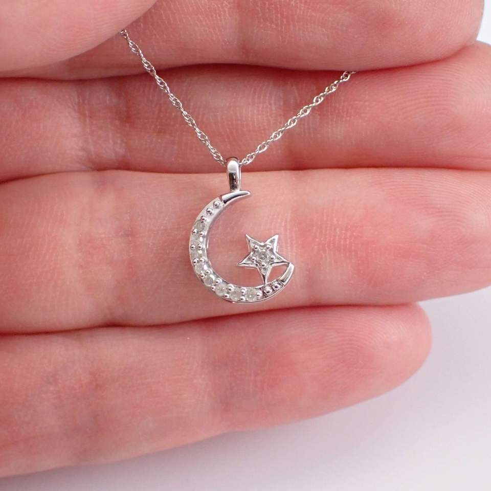 Mini Crescent Moon Star Nacklace