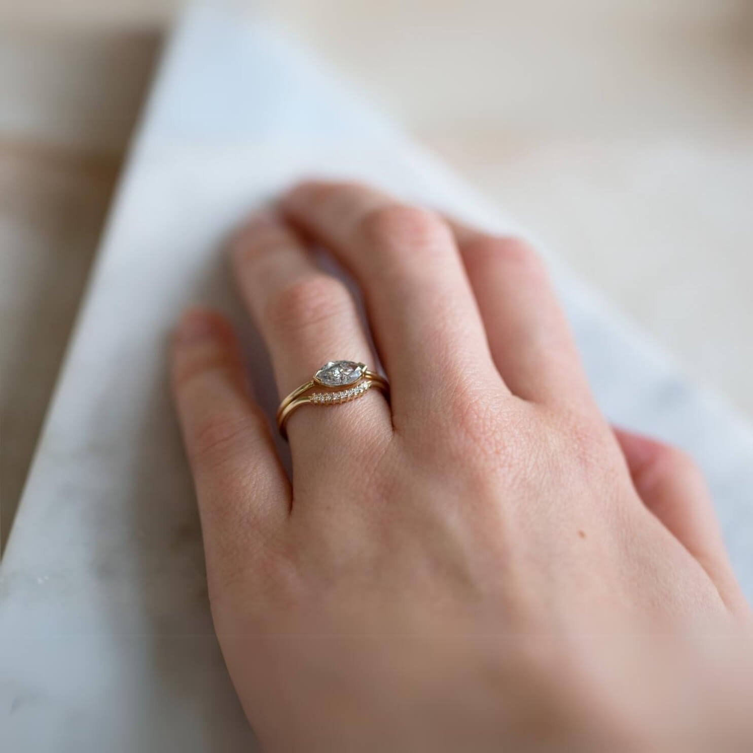 Minimalist Band, Gold Chevron Ring