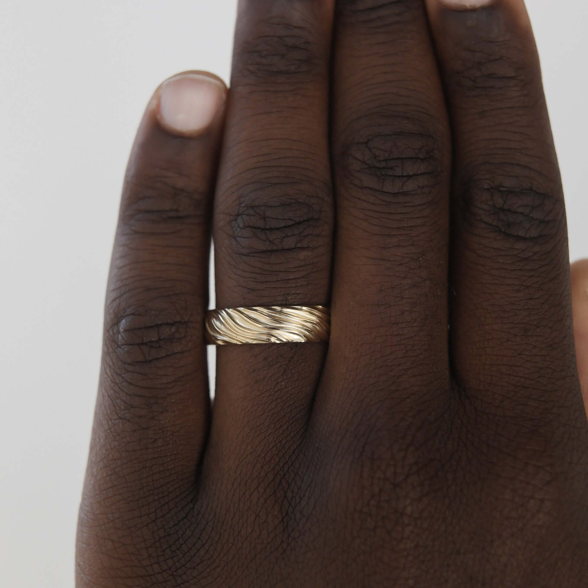  Minimalist Matching Rings for Couples