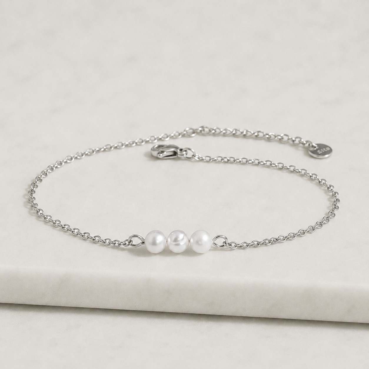 Minimalist Pearl Anklet, Bridal Ankle Bracelet, Gold Pearl Anklet, Daily Anklet, Bridal Anklet, Wedding Jewelry, Bridal Gift, Christmas Gift
