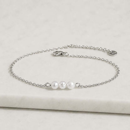 Minimalist Pearl Anklet, Bridal Ankle Bracelet, Gold Pearl Anklet, Daily Anklet, Bridal Anklet, Wedding Jewelry, Bridal Gift, Christmas Gift

