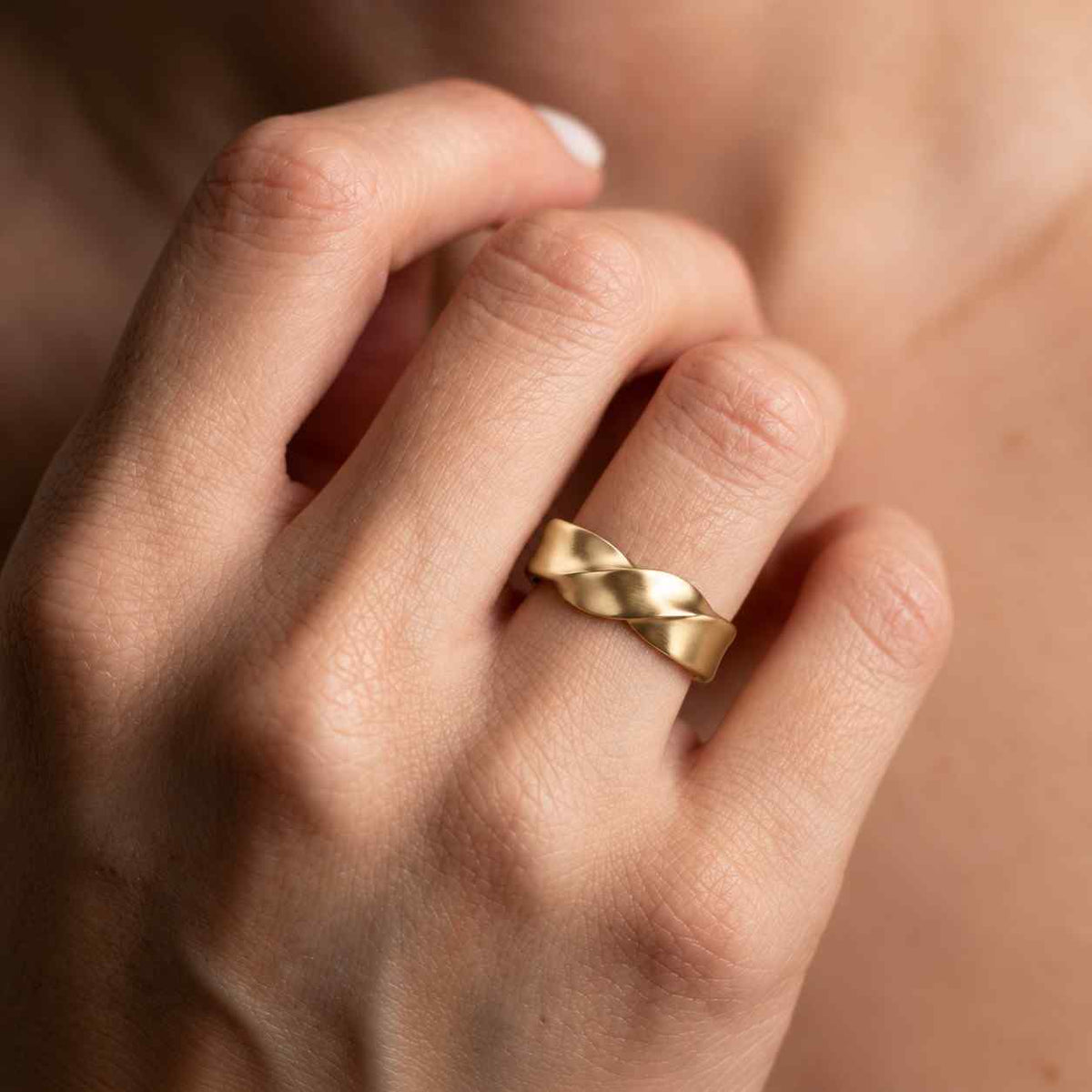 mobius wedding band, gold twist ring for women, 14k solid gold & white gold infinity ring, anniversary wedding gift
