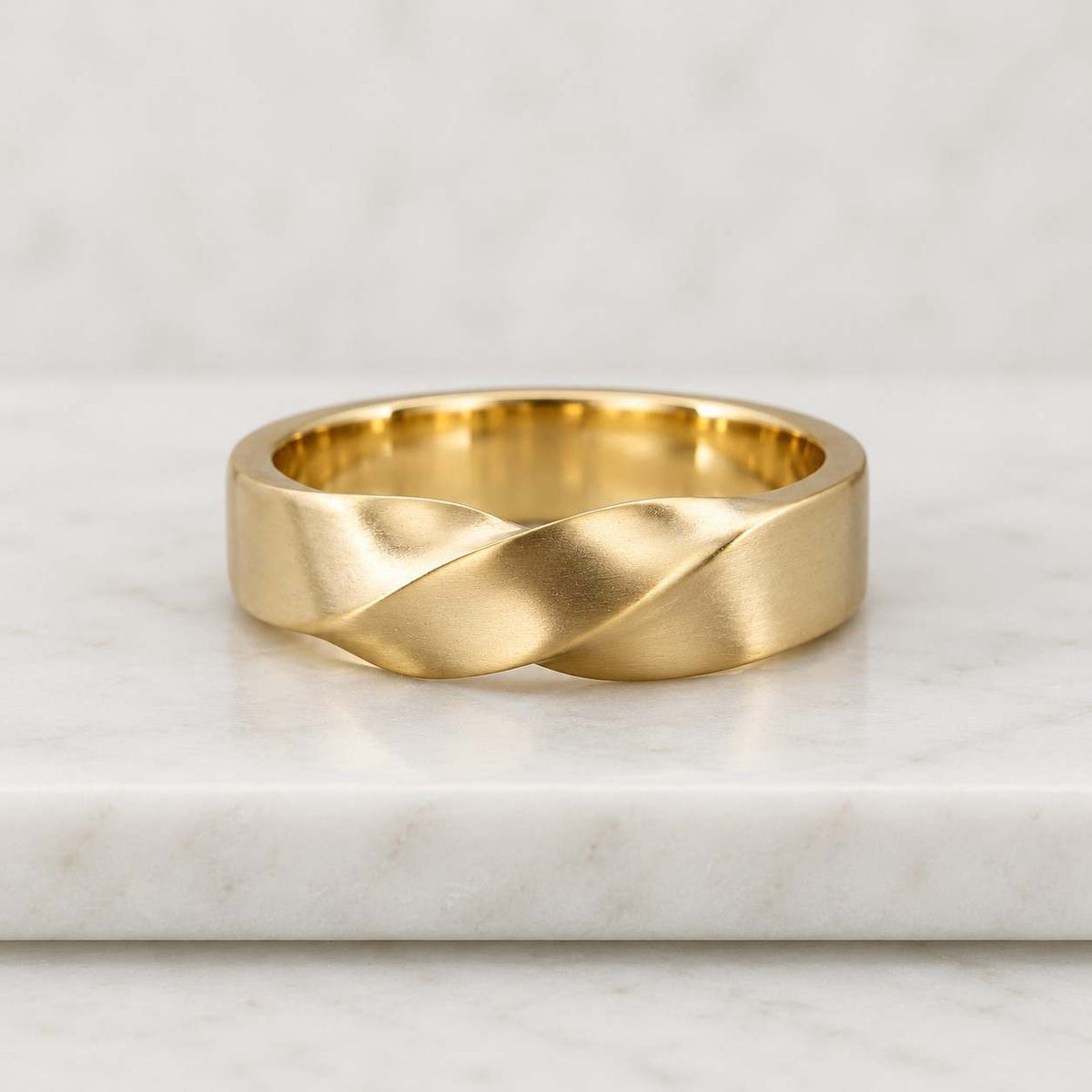 14k Solid Gold Mobius Wedding Band: Minimalist Infinity Ring
