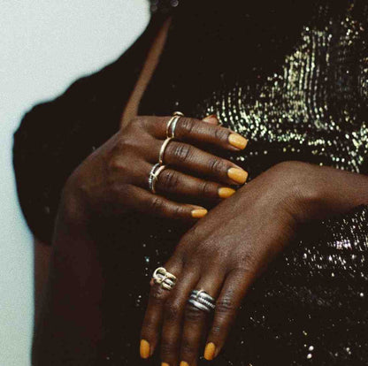 Multi Link Connected Salt And Pepper Round Diamond Ring