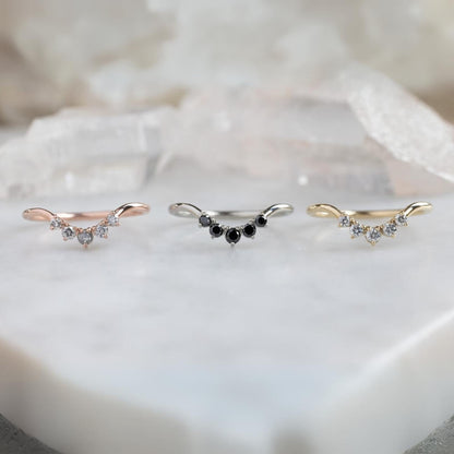 Multi Color Round Cut Eco-Friendly Diamond Curved Band