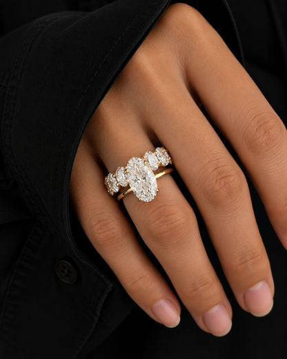 Oval Cut Moissanite Engagement Ring Set