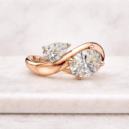 Tear Drop Ring Set, Dome Style Ring, East to West Pear Cut Moissanite Ring, Curved Band, Colorless Flush Setting Diamond Ring, 14K Gold Ring