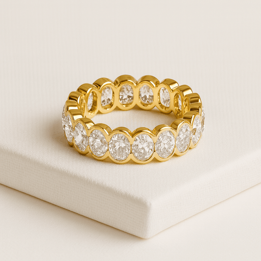 Oval_Cut_Diamond_Band