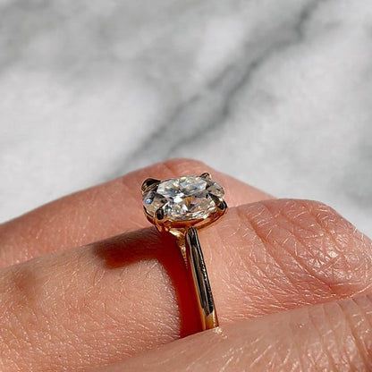 Oval Cut Diamond Ring, Moissanite Engagement Rings, 4-Prong Solitaire Moissanite Ring