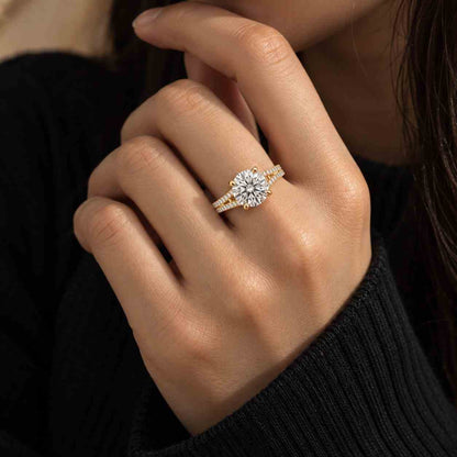 Oval Cut Diamond Ring in yellow gold , Gold Bezel Ring, Unique Diamond Engagement Ring , Minimalist Ring, Bold Modern Ring, Gift for Her.
