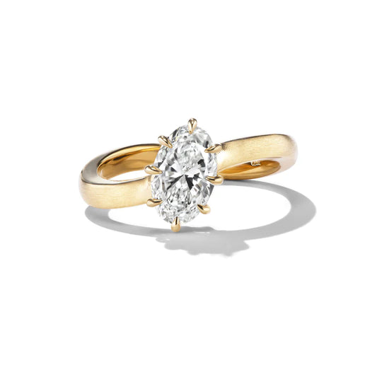 Oval_Cut_LabGrown_Diamond_Anniversary_Ring