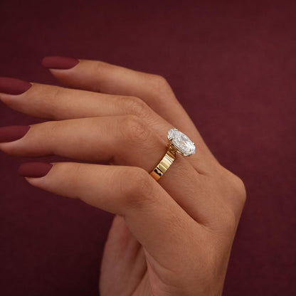 Oval Moissanite Engagement Ring