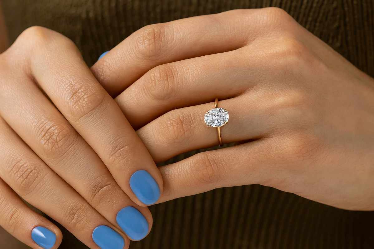 Oval cut Moissanite Engagement ring solid gold solitaire ring vintage simple Diamond wedding ring