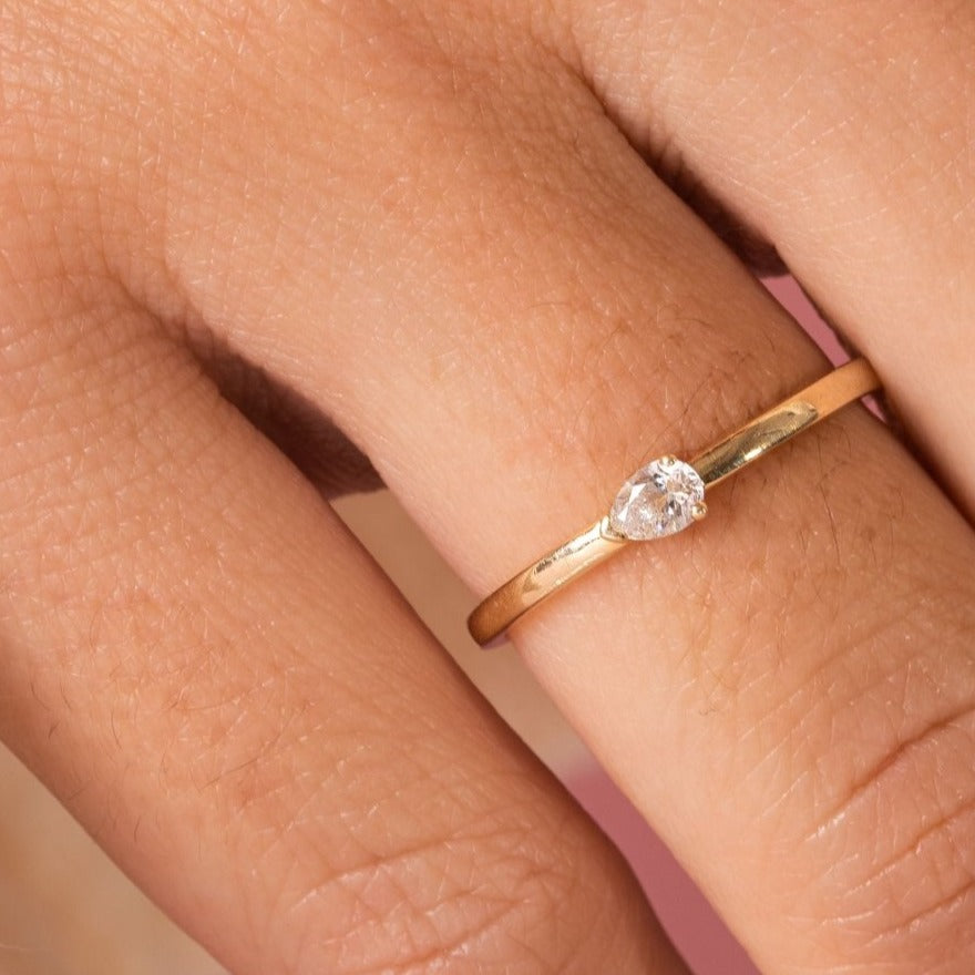 Pear Cut Diamond Minimalist Gold Ring