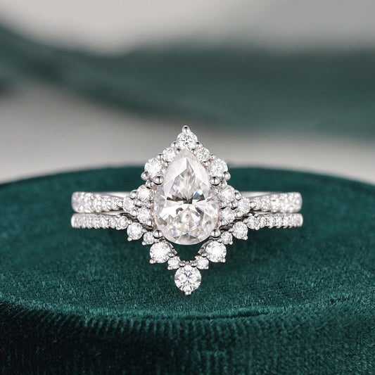 Pear Cut Diamond Ring