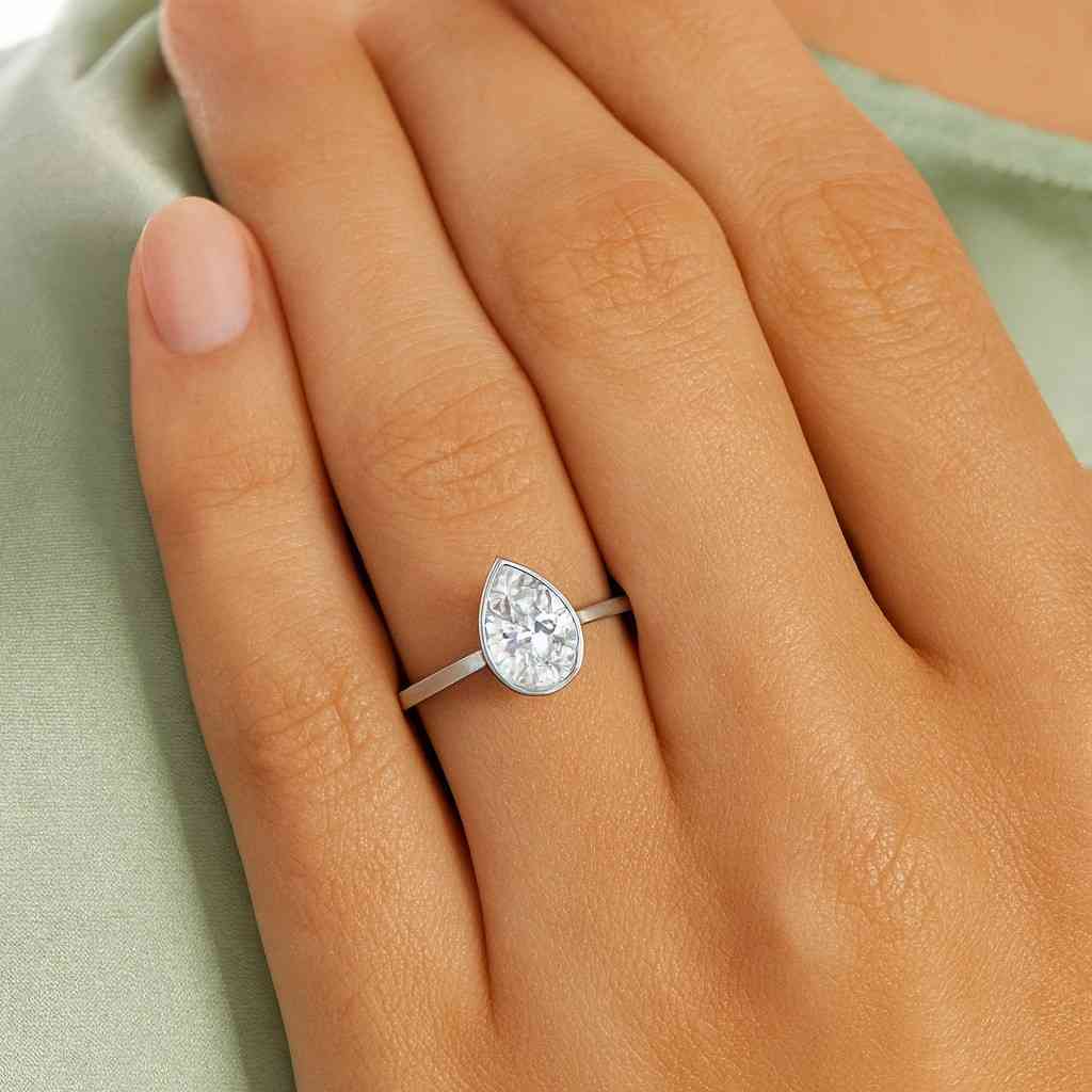 Pear Cut Lab Grown Diamond Solitaire Wave Band Half Bezel Set CVD Diamond Curved Band