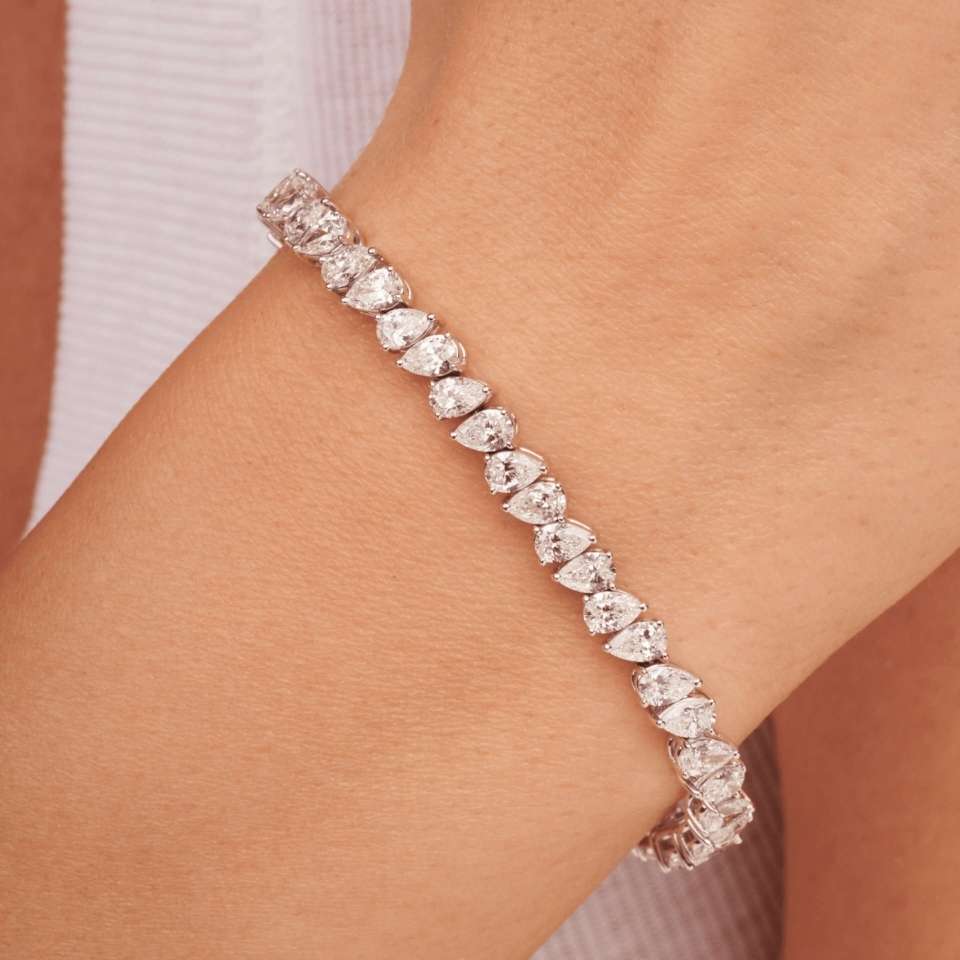 Pear Cut Moissanite Tennis Bracelet
